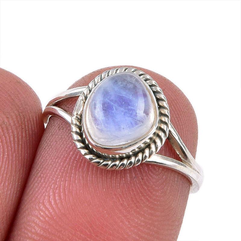 Natural Rainbow Moonstone Gemstone 925 Solid Sterling Silver Ring Size 5.5 V6g03