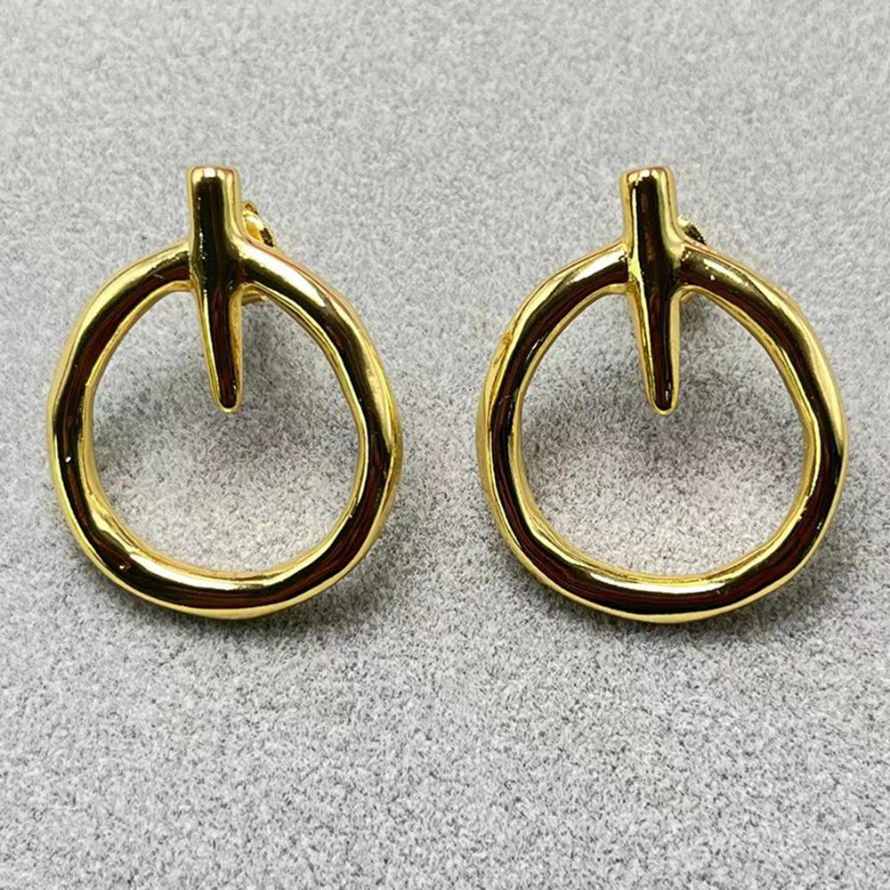 2026 new hot selling fashionable and exquisite retro style earrings, suitable for casual and fashionable matching