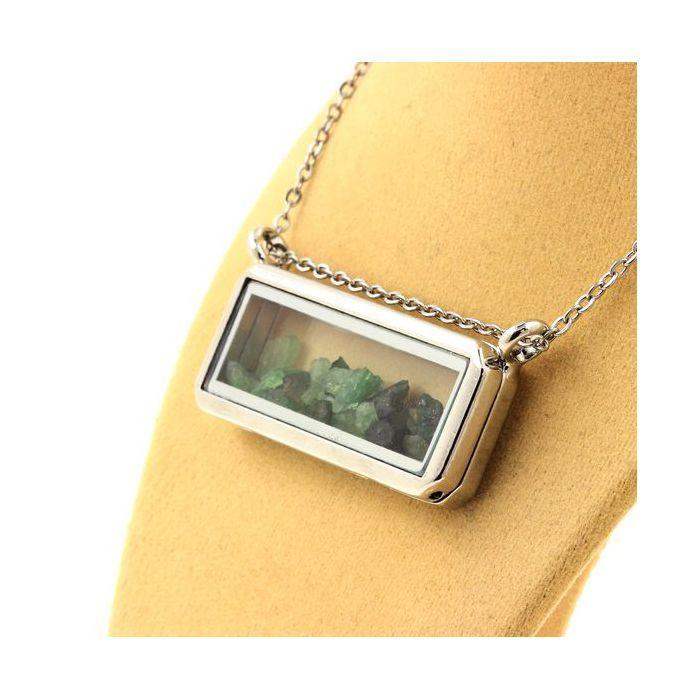 Камни и минералы. Ожерелье из необработанного граната цаворита. Прямоугольная модель.