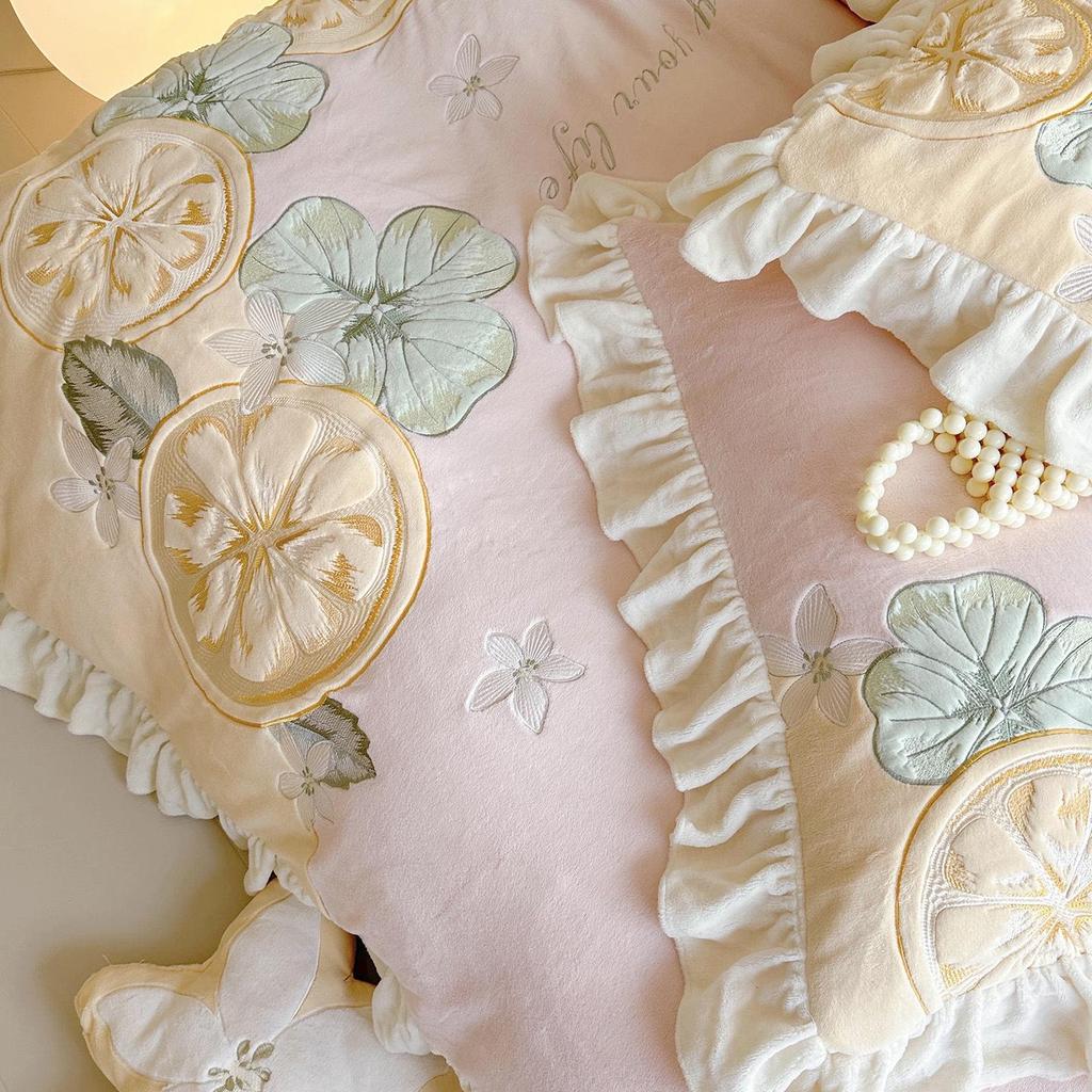 2025 Милый Лимонно-Молочный Бархатный Зимний Толстый Плюшевый Коралловый Флис Четырехкомпонентный Комплект Пододеяльника