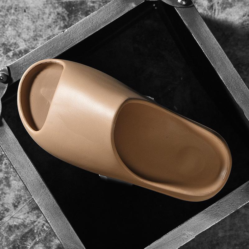 Модные унисекс толстые подошвы дизайнерские женские Kanye 2024 летние модные женские беговые садовые мужские шлепанцы повседневные тапочки пляжные сандалии обувь