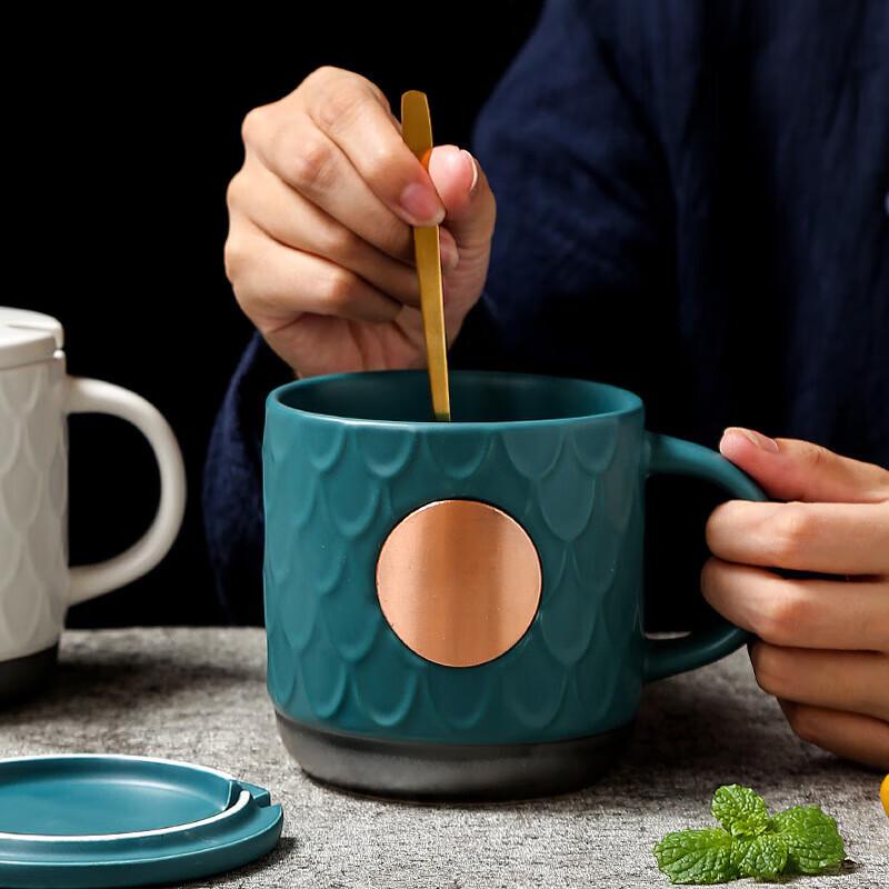 Chaxun Fish Scale Ceramic Mug with Lid and Spoon