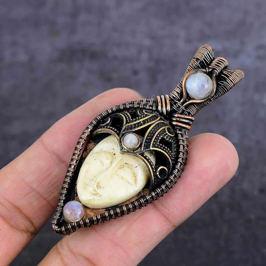 Натуральная камея, лунный камень, ювелирная подвеска с оплеткой из медной проволоки 2,96" R0d50