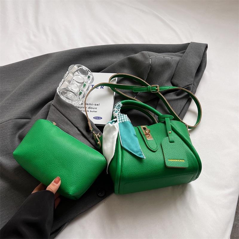 IELGY Women's Vegetable Basket, Messenger Bag, Portable Bucket Bag