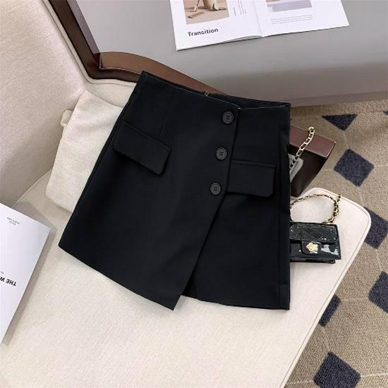 Стильный женский скорт с высокой талией на весну/лето 2024: Универсальный А-силуэт, дизайн с широкими штанинами, с юбкой спереди и шортами сзади