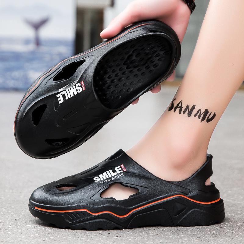 Fashion Men Trend New Summer Slippers EVA Soft Bottom Cloud Slides Light Beach Shoes Male Suitable Indoor and Outdoor