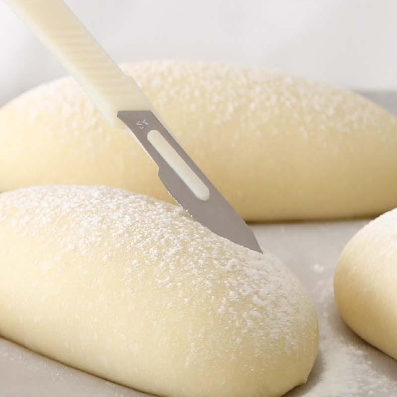 Slicing Knife, Practical Baguette Bread European Patisserie Bread Cutter, Pastry Cutting Tools with Carbon Steel Blade and PP Shank