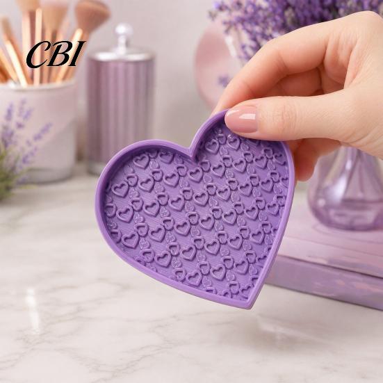 Durable Cleaning Pad for Brushes 3D Printed Makeup Brush Mat, Heart-Shaped Scrubber with Textured Zones, Portable Mat Wash Tool Foundation Eye Shadow