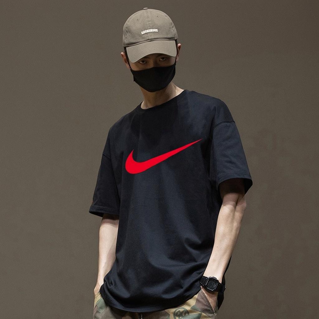 Nike Сплошной цвет с большим логотипом и круглым вырезом с коротким рукавом в стиле ретро, американская футболка, мужские топы, черный BV0628-010