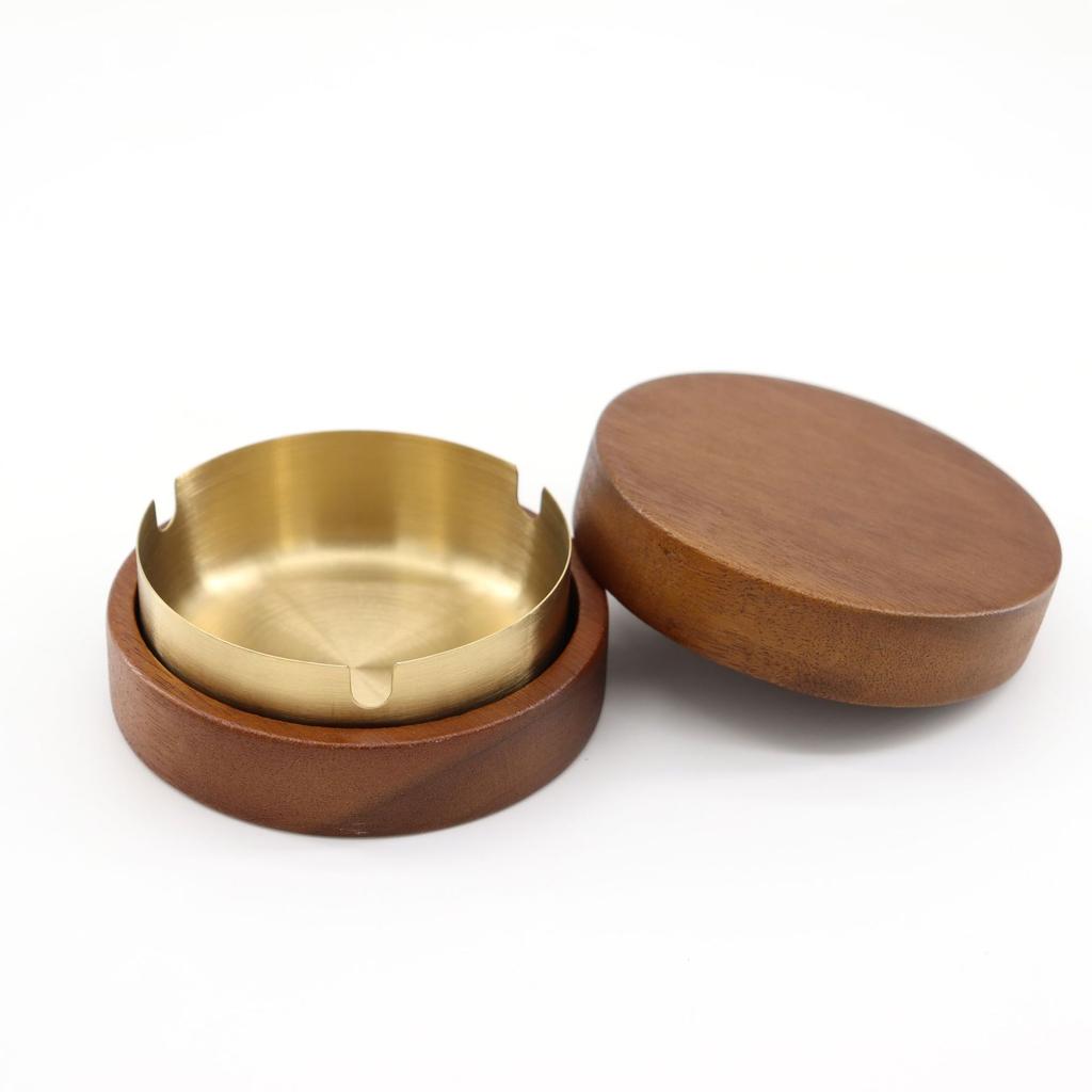 New Handmade Walnut Wood Anti-fly Ash Ashtray Portable with Cover Anti-slip Ash Tray for Home Heat Resistant Smoking Accessories