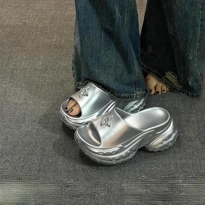 Серебристые шлепанцы на каблуке Thi Женские на высоком каблуке Износостойкие Противоскользящие Не впитывающие запахи Летние уличные шлепанцы