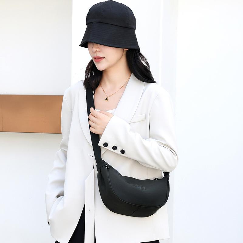 Легкая сумка-хобо большой вместимости, нейлоновая водоотталкивающая сумка через плечо для женщин