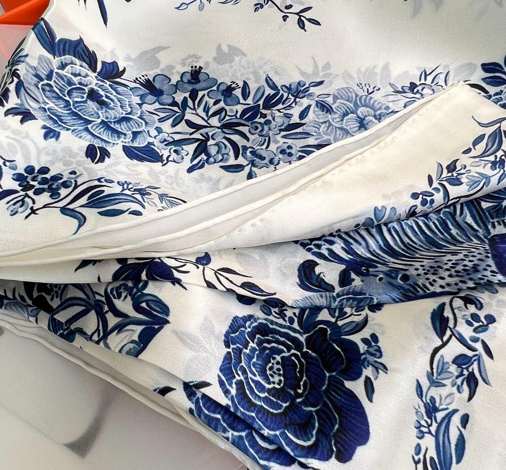 Winter Garden 110 Silk Crepe Satin Square Scarf Mulberry Silk Ladies Spring And Summer Sunscreen Silk Scarf Shawl