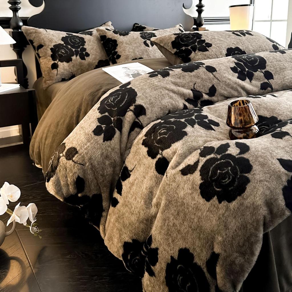Premium Leopard Print Velvet Fleece 4-Piece Set: Winter Stain-Resistant, Double-Sided Coral Fleece, Warm Duvet Cover Bed