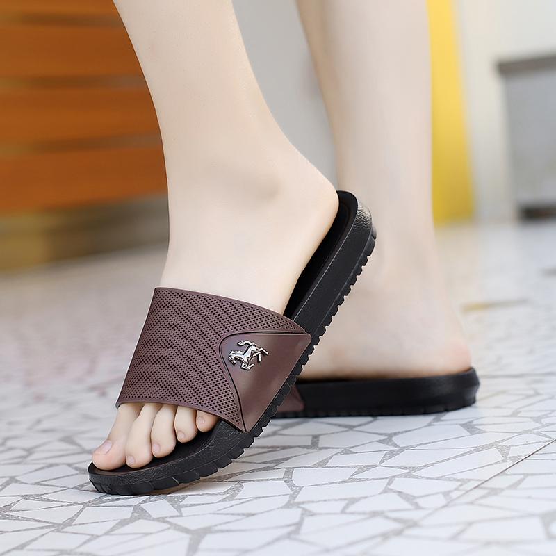 Plus Size Men Slippers EVA Soft Sandals Men Outdoor Home Flip Flops Slides Non-slip Summer Beach Sandals Men Water Shoes