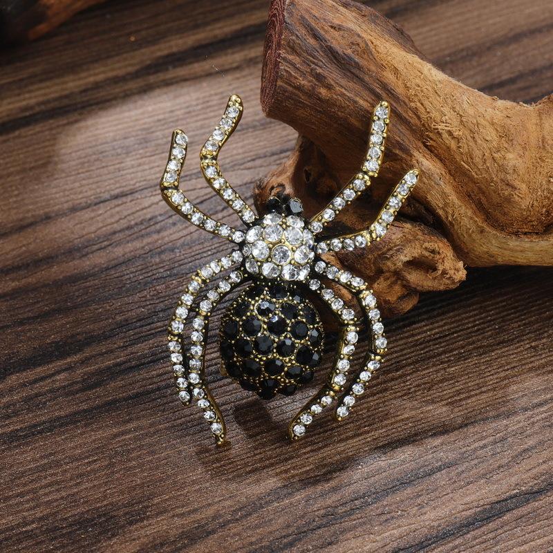 Брошь с бриллиантами в стиле ретро «Паук на Хэллоуин», брошь из горячего сплава, креативные модные аксессуары для одежды из сплава в Европе и Америке.