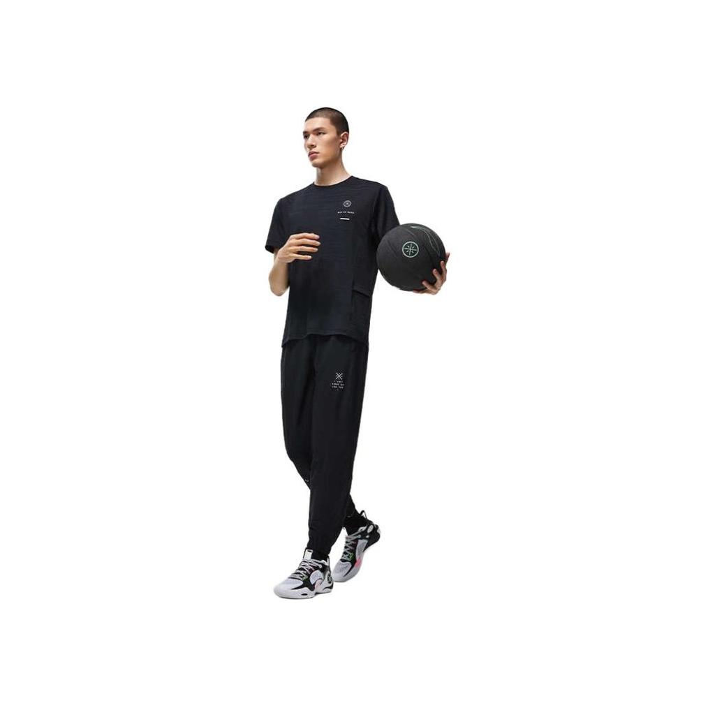 Li-Ning Мужские спортивные штаны с манжетами и буквенным принтом серии Wade, черные AKYU461-1