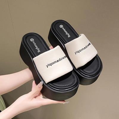 Модные женские тапочки на платформе, новинка 2024 года, дизайнерские туфли на толстой танкетке, пляжные шлепанцы, женские босоножки на каблуке 8 см из кожи