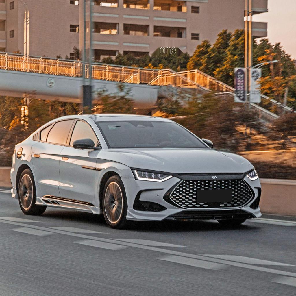 Совместимо с BYD Han DMMI: Обвес MC Sports - Включает передний сплиттер и губу, заднюю губу, задний и верхний спойлеры, боковые юбки.