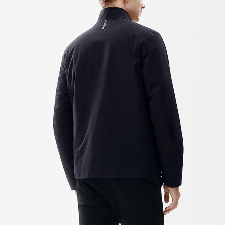 Новая мужская куртка-пуховик FILA однотонного цвета со стойкой, свободного кроя, цвет «вороново крыло» F11M242903F-BK