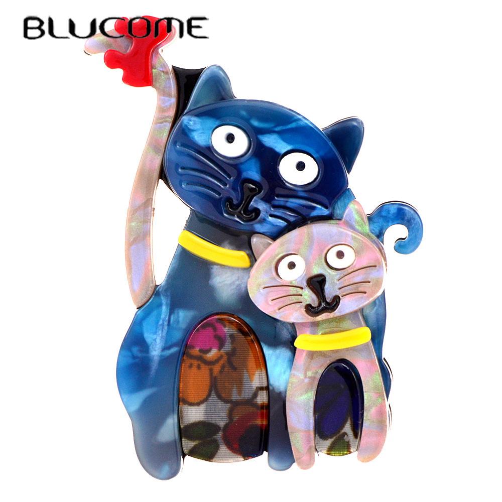 Blucome Acetic Acid Plate Acrylic Brooch Cute Cartoon Two Cats Brooch for Woman Man Suit Bag Hijab Pins Gifts