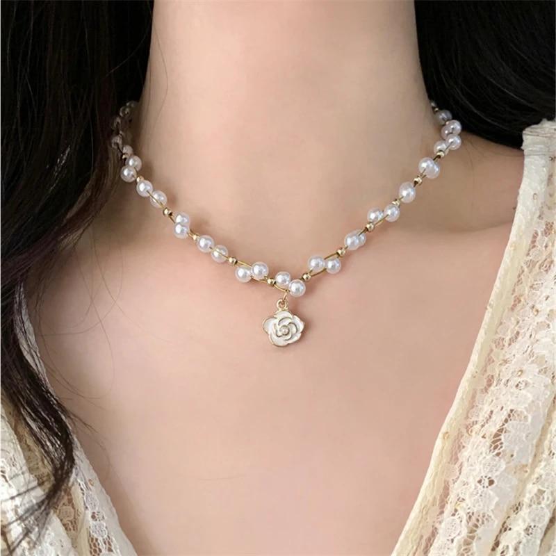 Классическое жемчужно-белое ожерелье с камелией, сладкий весенний кулон, цепочка для пикника, вечерние ювелирные аксессуары, подарок для женщин
