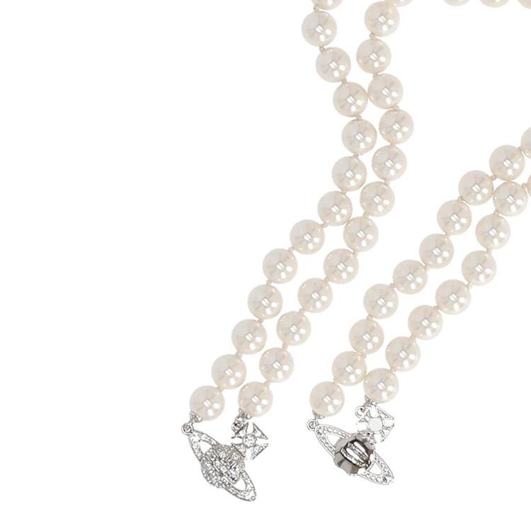 VIVIENNE WESTWOOD Латунь, Жемчужные Ожерелья Женские Серебряные 6303002502P132P132
