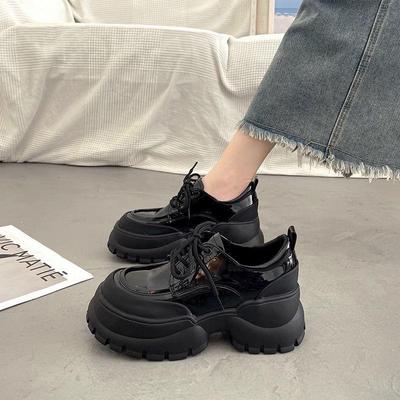 2025 Черные лоферы на платформе: Обувь в французском стиле, увеличивающая рост, для весны и осени