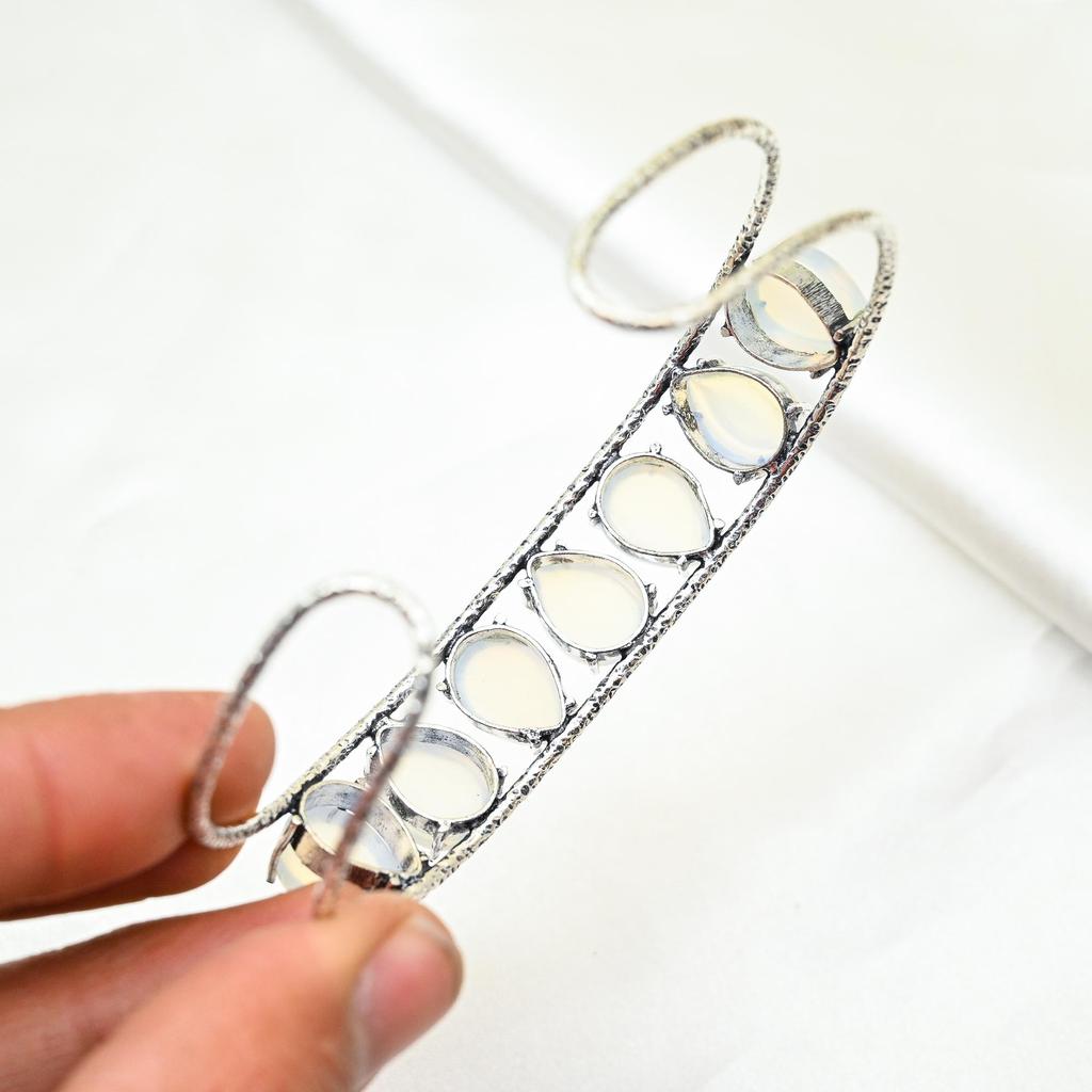 Браслет из цельного серебра 925 пробы с молочным опалом, регулируемый, ювелирные изделия ручной работы с драгоценными камнями, подарок маме, антикварные ювелирные изделия