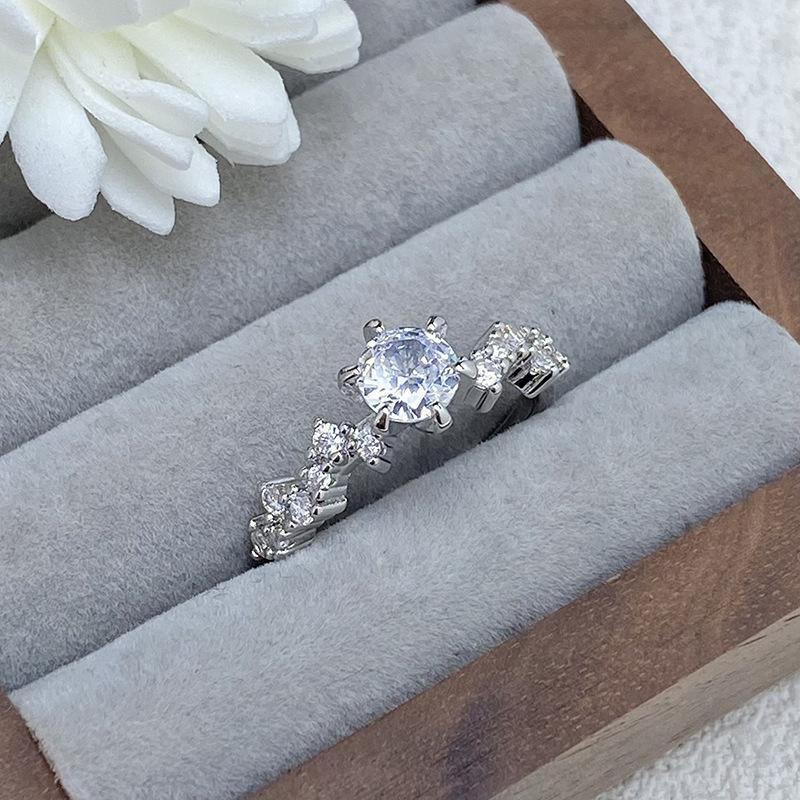 [Сломанный бриллиант Галактика] Цветной микро-инкрустированный циркон Высококлассное открытое кольцо Ряд бриллиантов Нишевый цветной сокровище Изысканное кольцо Женщина