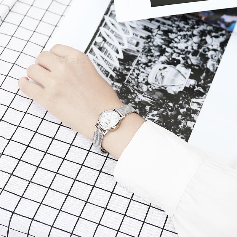 Casio Аналоговая серия со стрелками 30м Водонепроницаемые Кварцевые Металлический ремешок Женские часы Белый циферблат L1094E-7A