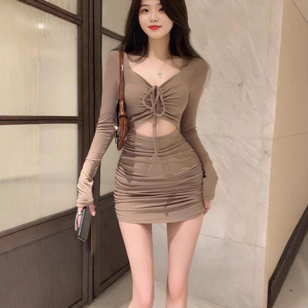 2025 Весна и Осень Французское Ретро Сексуальное Облегающее Платье на Кулиске для Женщин