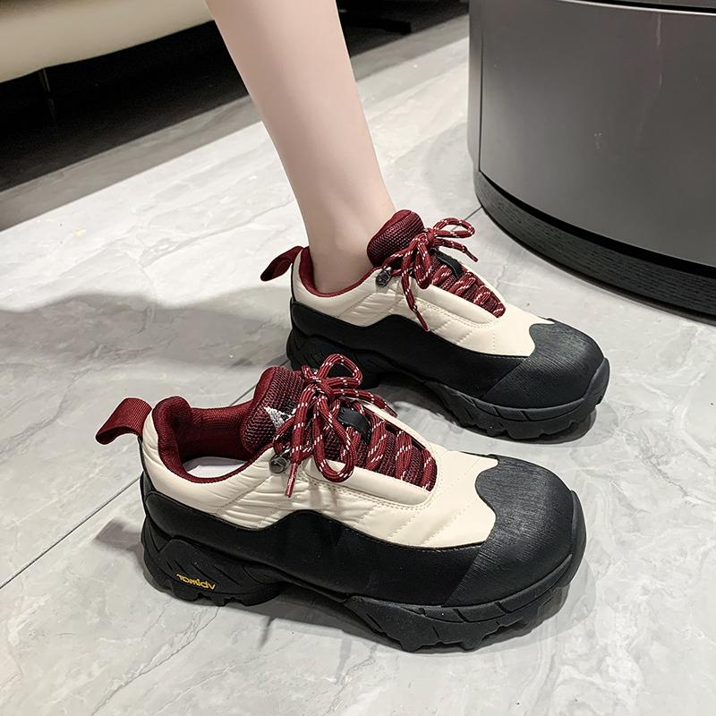 Мода 2024 года, походные кроссовки для женщин, весна-осень, новые модные простые кроссовки на все времена, женские повседневные кроссовки со шнуровкой в стиле ретро, универсальные спортивные туфли