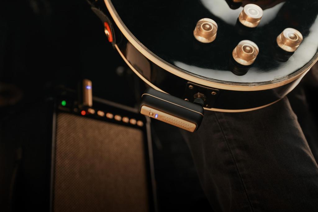 Positive Grid Spark LINK Беспроводной гитарный передатчик 20 м Быстрая зарядка для двух устройств Низкая задержка 6 часов непрерывной работы, 4-канальный, Компактный, 2,4 ГГц