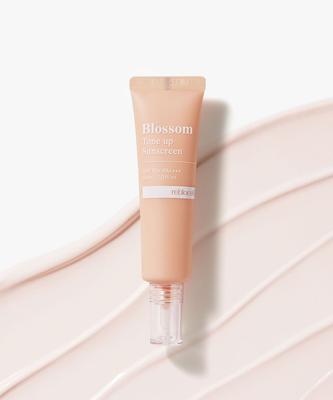 Солнцезащитный крем с эффектом выравнивания тона Blossom 30 мл SPF50+ PA++++
