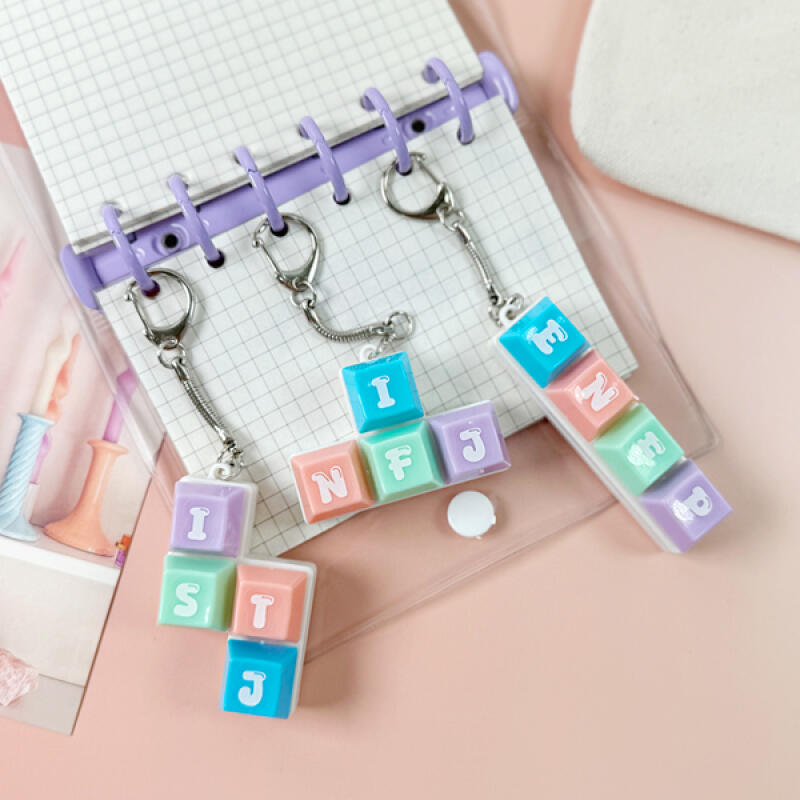 Сделайте брелок-клавиатуру MBTI - Набор на 1 человека