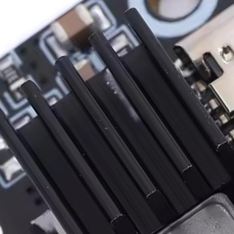 Компактный USB-модуль зарядки 5 В для литиевых батарей с защитой от перезаряда, короткого замыкания и перегрева
