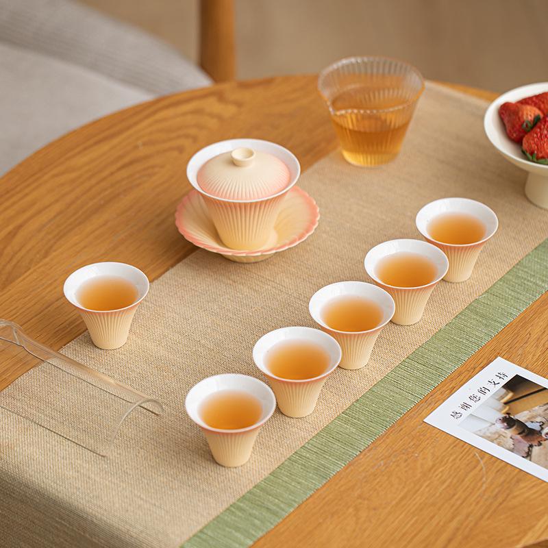 Набор гайвань и чашек для чая с градиентным фейерверком - Высококачественный керамический набор для чая Кунг-фу с подарочной коробкой для сувенира на Праздник Весны