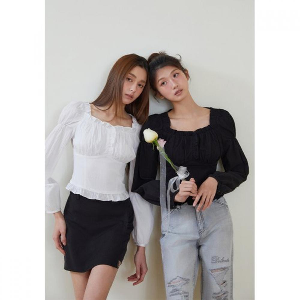 Egoist Square Neck Ruffle Long Sleeve Blouse Es2obl02
