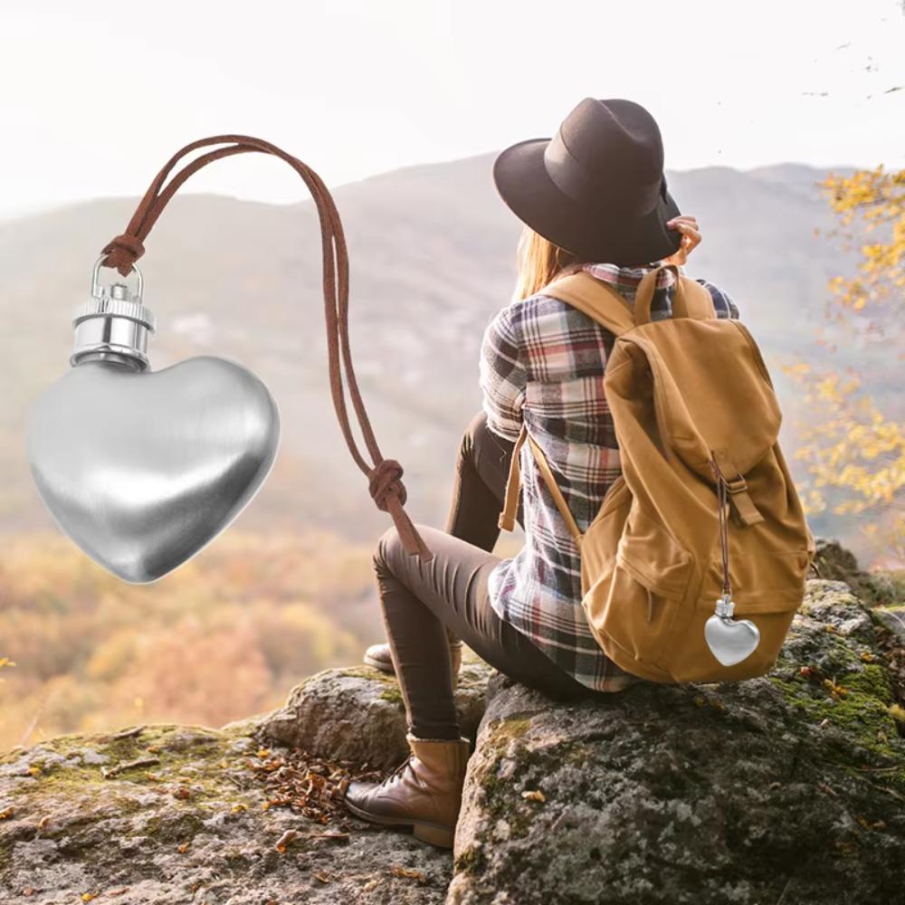 Food Grade Stainless Steel Wine Flask Pendant Mini Flagon Portable Wine Pot Winter