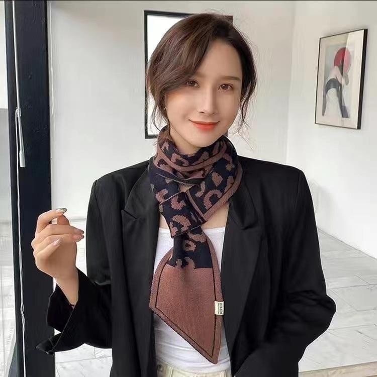 Qiandongge Small Scarf Women's Autumn and Winter Versatile Tide Thickened Warm Decorative Neck Protection Neck Scarf