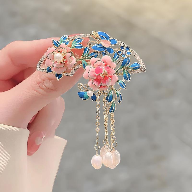 Ретро китайская брошь с кисточкой в виде бабочки и цветка – элегантный аксессуар для чонсама