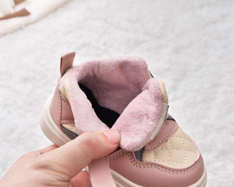 Зимние детские полуботинки на плюшевой подкладке: Теплые хлопковые спортивные туфли для мальчиков и девочек