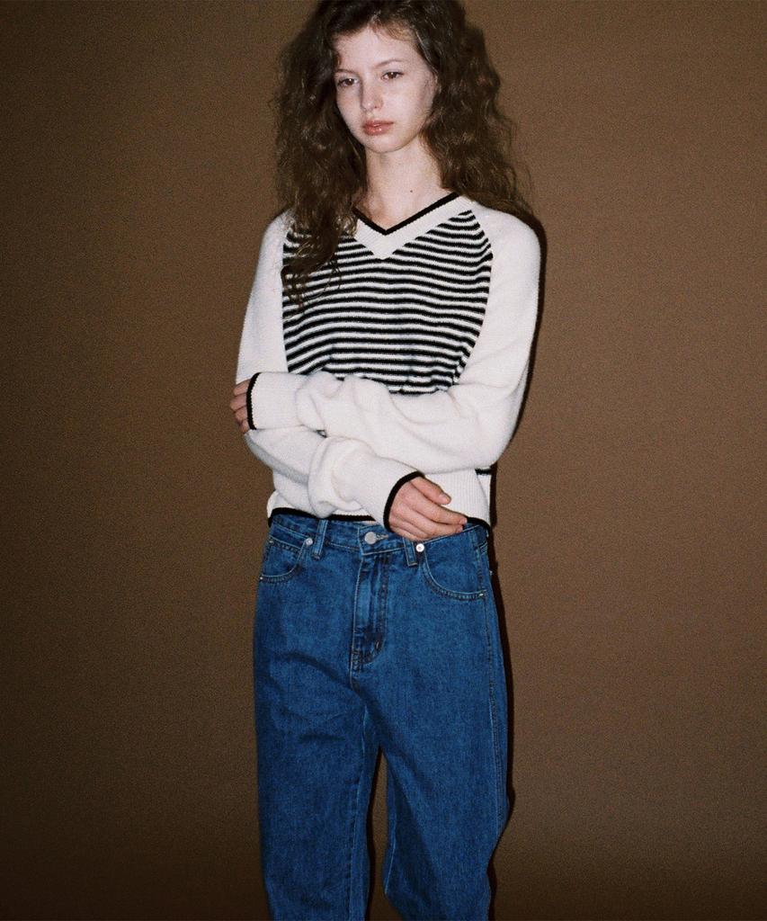 ANDNEEDS Letter Stripe Knit (Ivory)