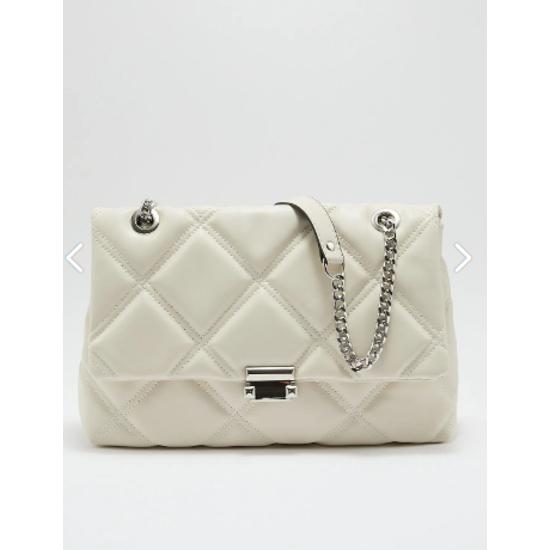 Женская стеганая сумка через плечо с цепочкой кремового цвета