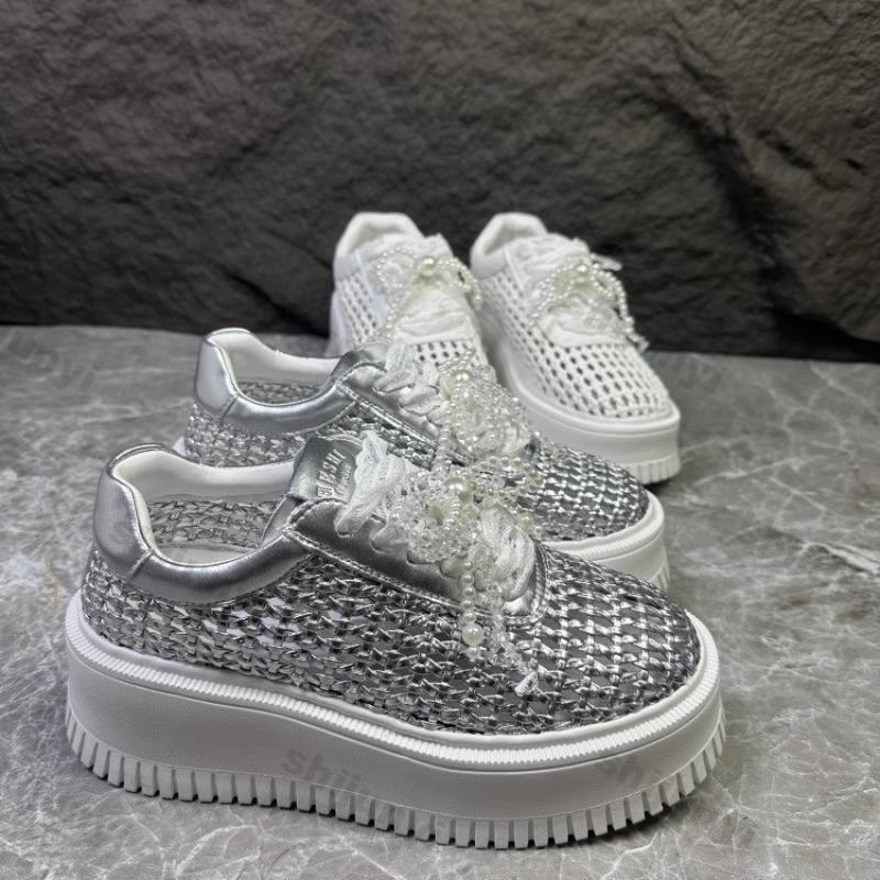 Модная женская обувь 2025 Лето Новые увеличивающие рост сетчатые дышащие туфли на платформе Легкие на шнуровке с бантом Повседневная обувь