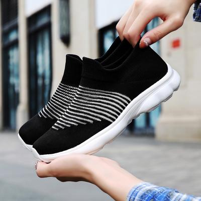 Модные женские летние повседневные кроссовки на плоской подошве, легкие сетчатые лоферы для бега на открытом воздухе, дышащие теннисные туфли на мягкой подошве для пар