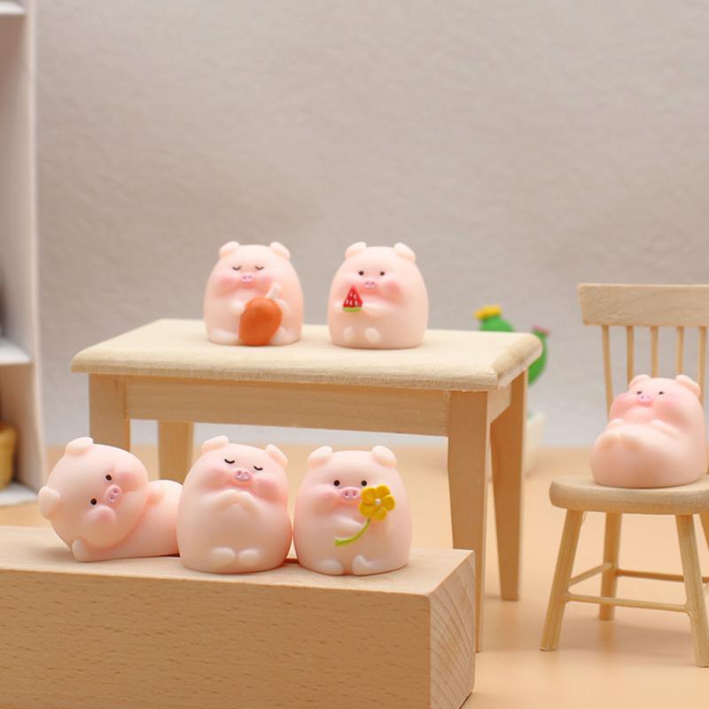 Resin Ornaments Cute Cartoon Pig Doll Ornaments Mini Home Figurines Miniatures Desktop Decor Car Ornament Decoration Accessories