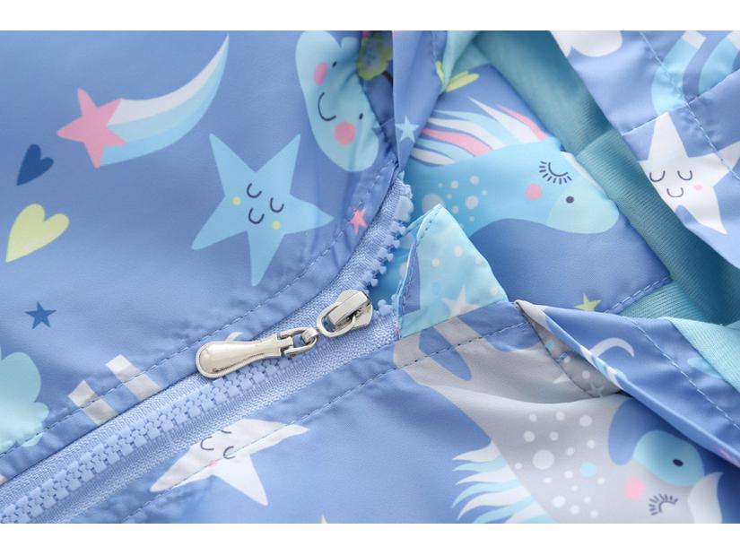 Куртки с граффити весна/лето 2024 для детей: Новая коллекция для детей и малышей