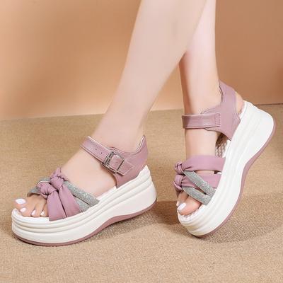 Мода 2025 Новые сандалии на танкетке Женские с круглым носком Повседневная одежда Открытый носок Линия с женскими бежевыми серебристыми розовыми сандалиями